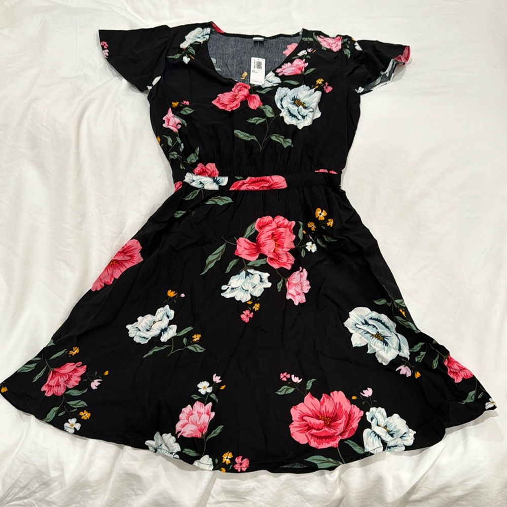 Old Navy NWT floral black dress XSP